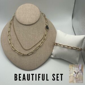 Gold Tone Necklace and Bracelet Set